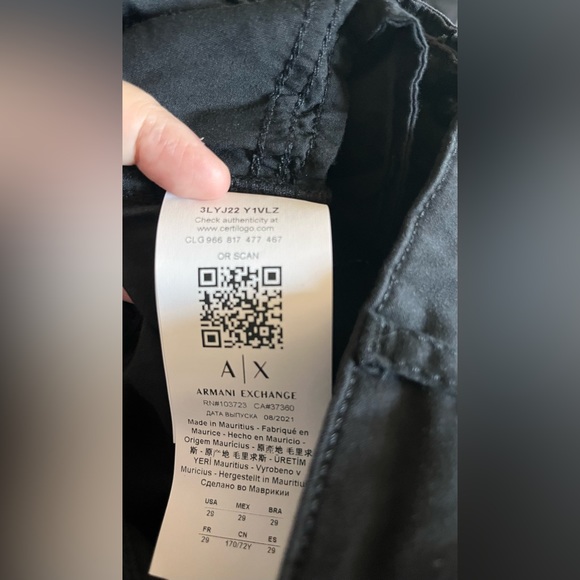 Armani Exchange Capris - Picture 5 of 7